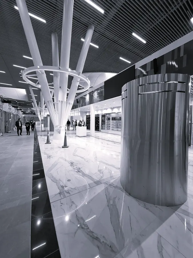 Tiendas Duty Free, Terminal Internacional T2, fotografía en blanco y negro