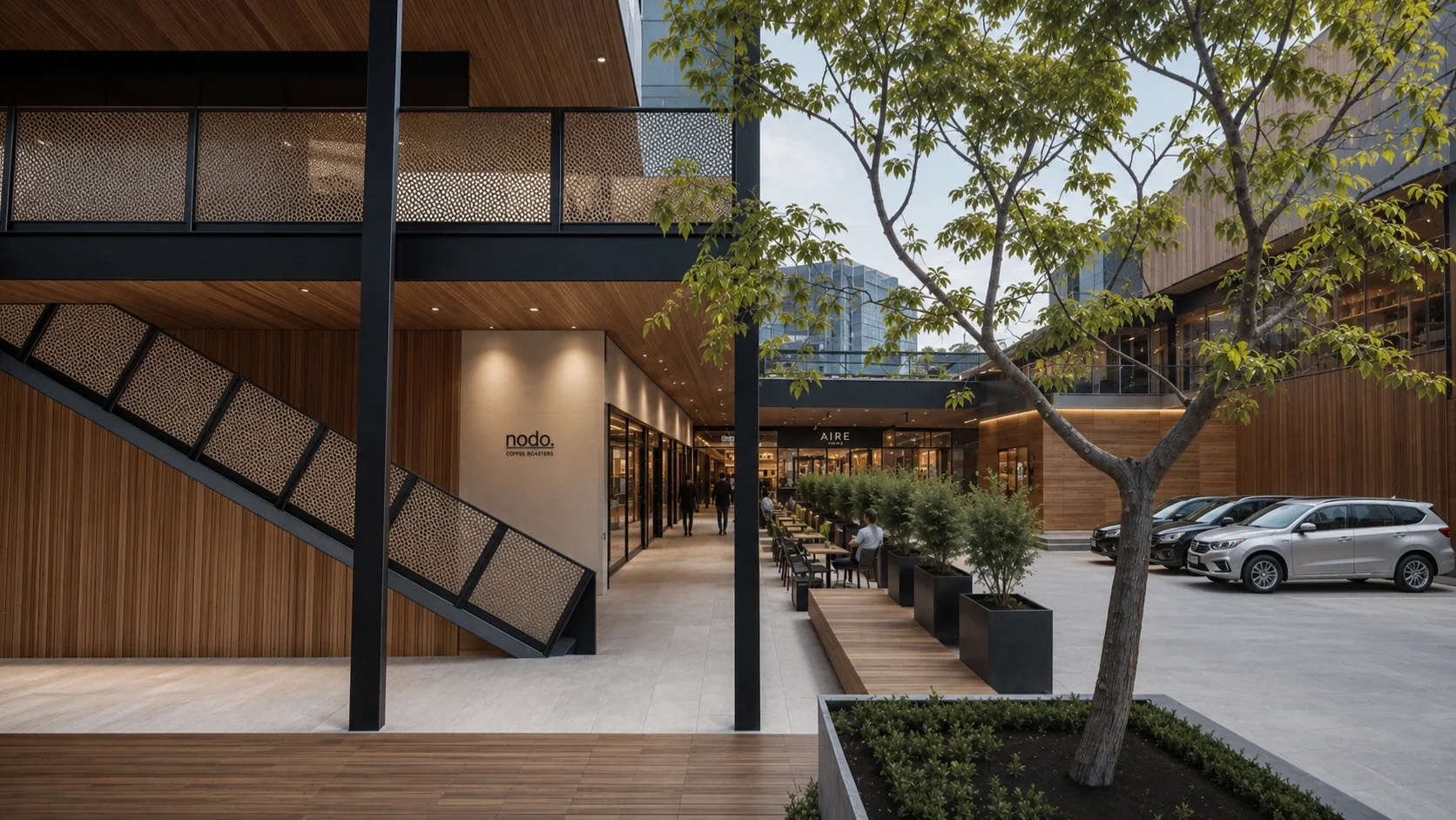 Espacio Serrano - Strip Center
